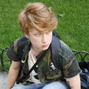 Meet your Posher, Hunter